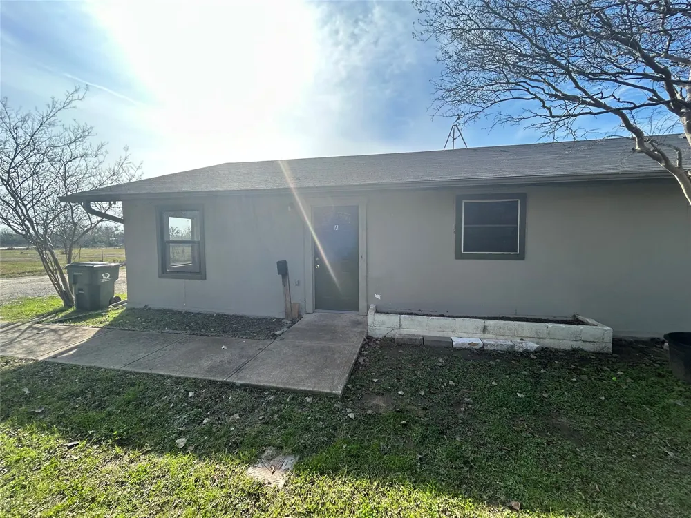4806 Navarro Creek Road #A Del Valle, TX 78617
