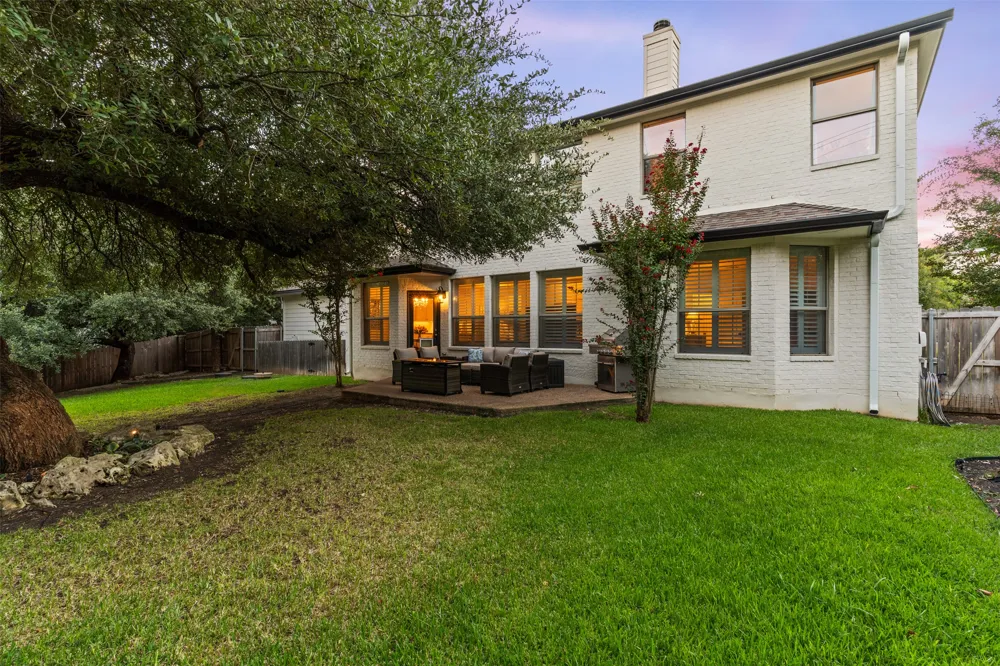 842 Sunfish Street Lakeway, TX 78734