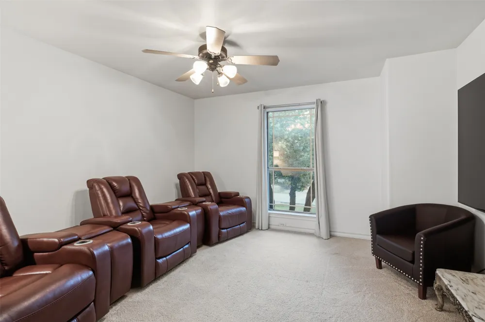 842 Sunfish Street Lakeway, TX 78734
