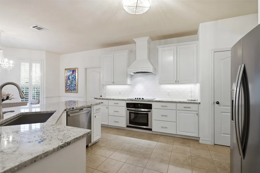 842 Sunfish Street Lakeway, TX 78734