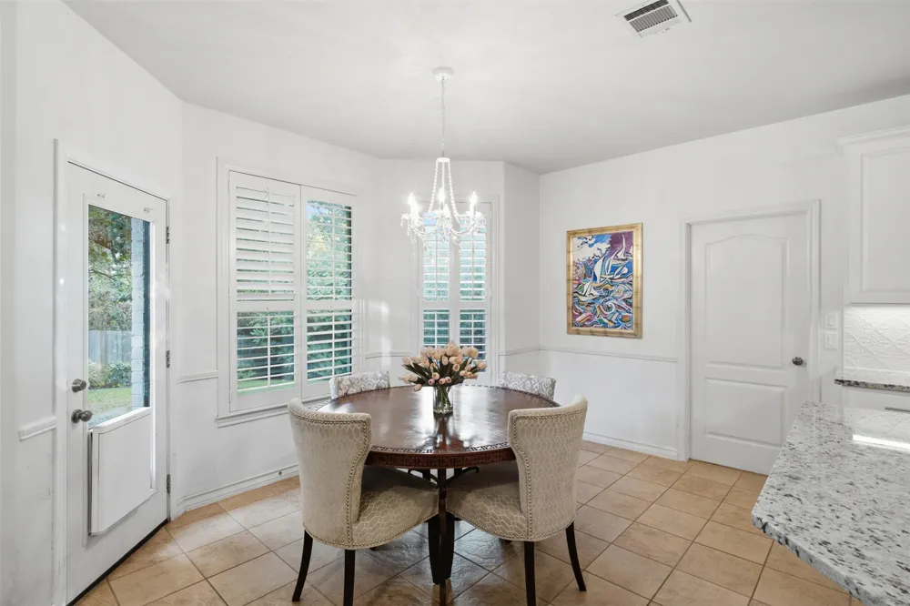 842 Sunfish Street Lakeway, TX 78734