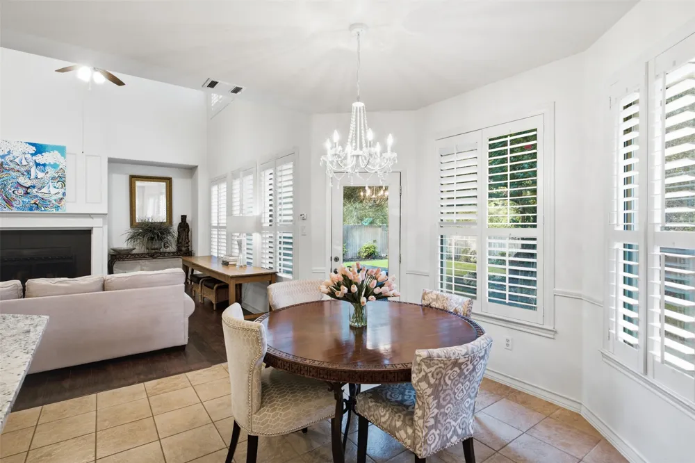 842 Sunfish Street Lakeway, TX 78734