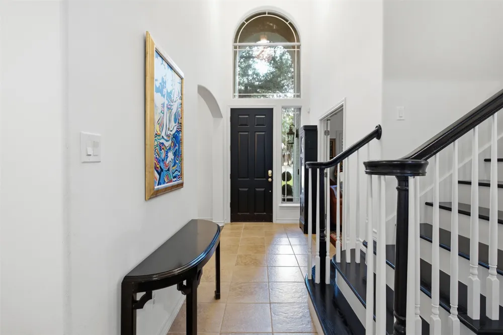 842 Sunfish Street Lakeway, TX 78734