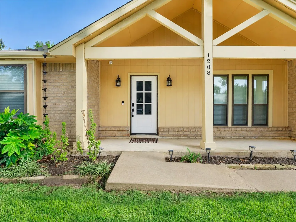 1208 Piney Woods Drive Friendswood, TX 77546