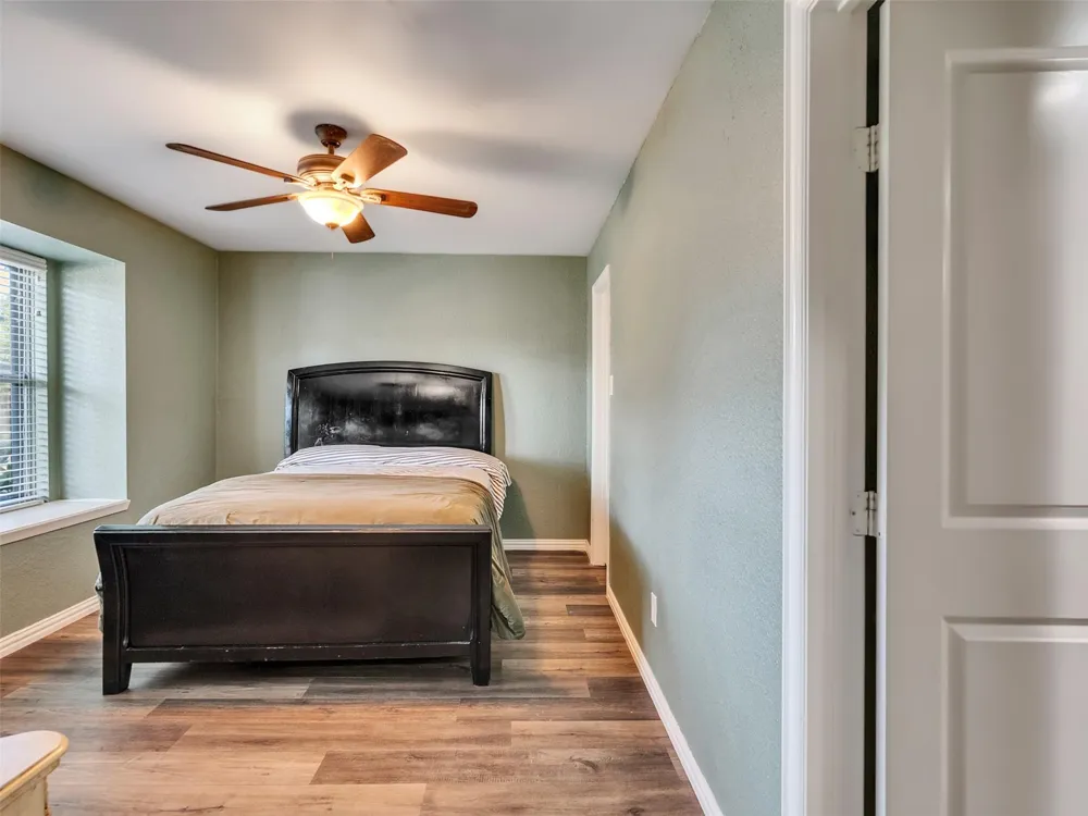 1208 Piney Woods Drive Friendswood, TX 77546