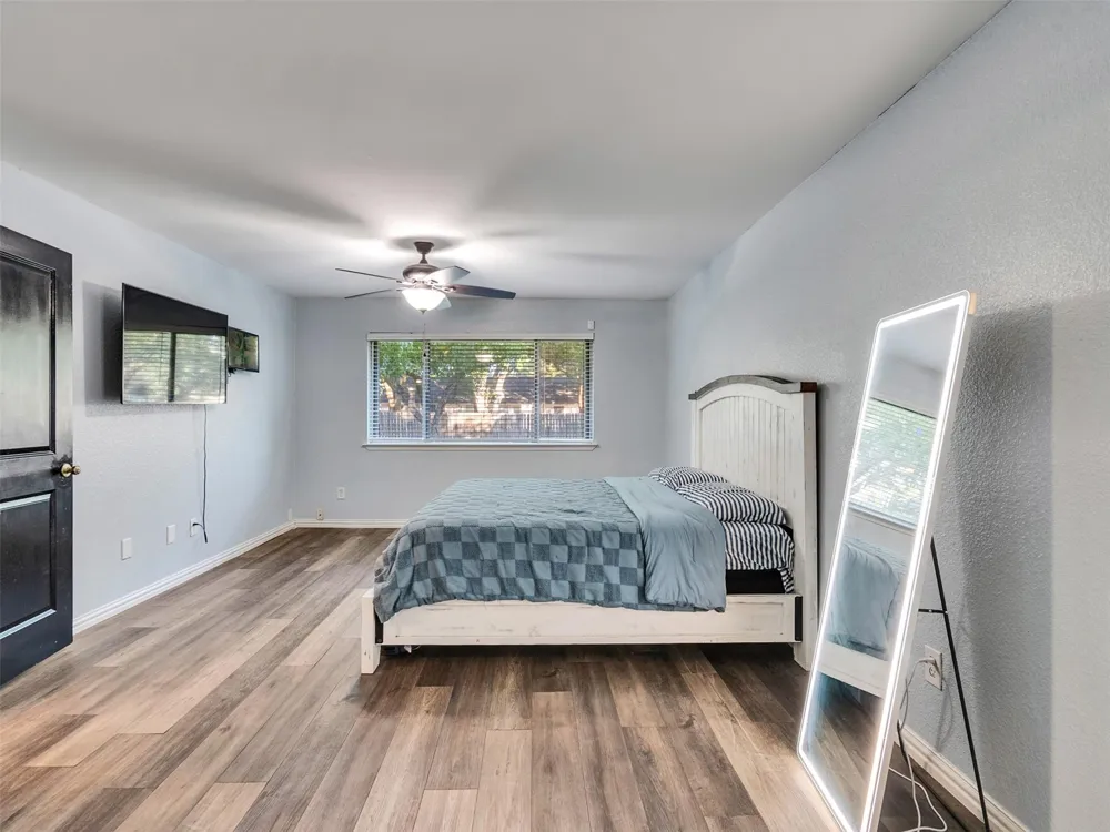 1208 Piney Woods Drive Friendswood, TX 77546
