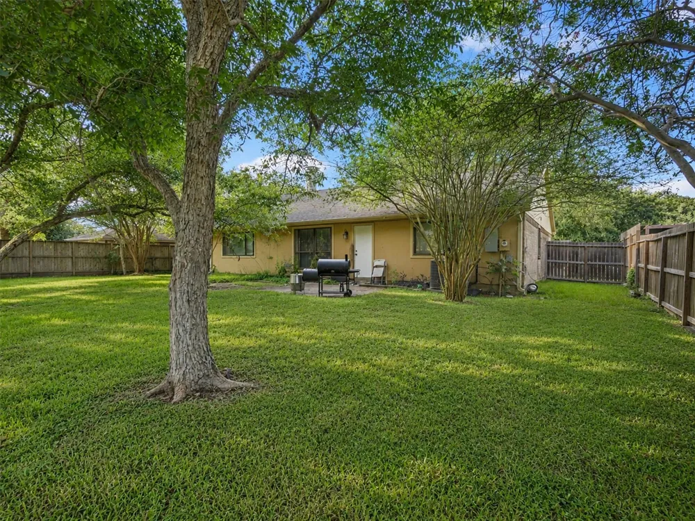 1208 Piney Woods Drive Friendswood, TX 77546