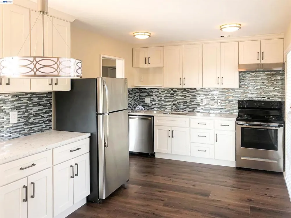 3815 Harrison St Oakland, CA 94611