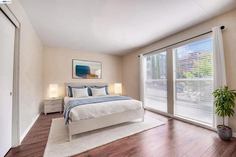 3815 Harrison St Oakland, CA 94611
