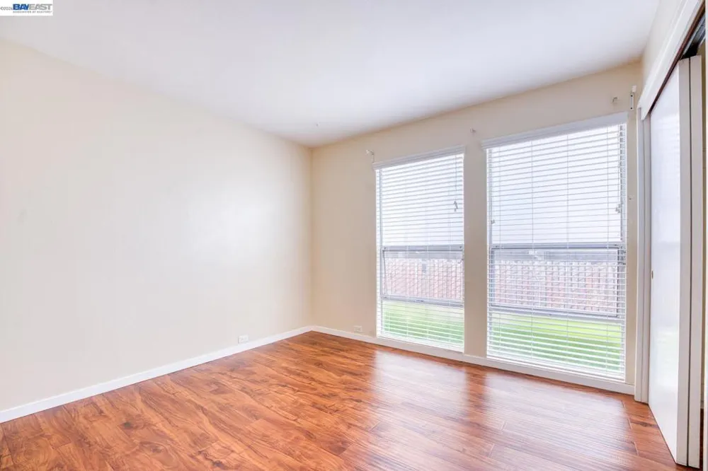 3815 Harrison St Oakland, CA 94611