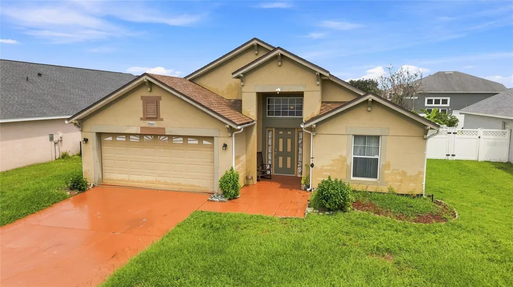 8464 ADELE ROAD Lakeland, FL 33810