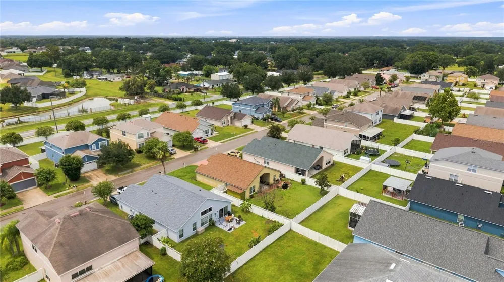 8464 ADELE ROAD Lakeland, FL 33810