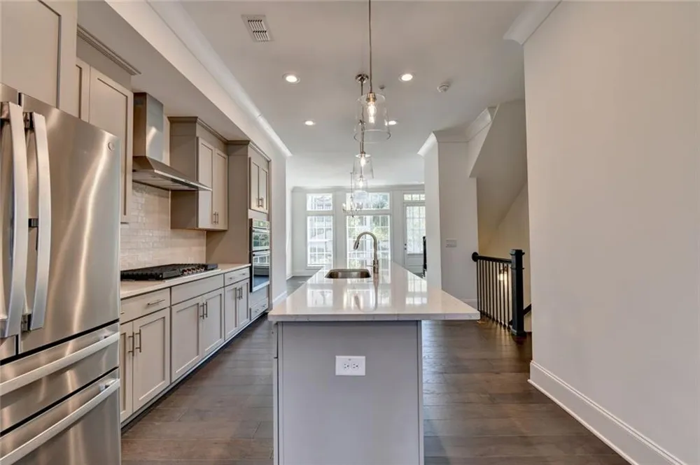 6766 Encore Boulevard Sandy Springs, GA 30328