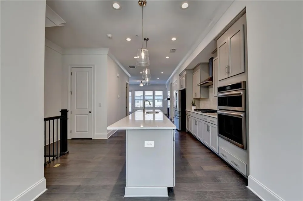 6766 Encore Boulevard Sandy Springs, GA 30328
