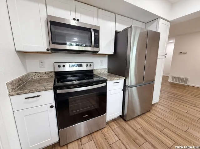 3702 AUTUMN LN San Antonio, TX 78219