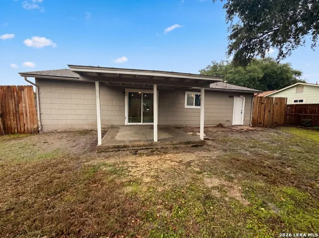 3702 AUTUMN LN San Antonio, TX 78219