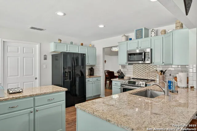 231 Hayden Pleasanton, TX 78064