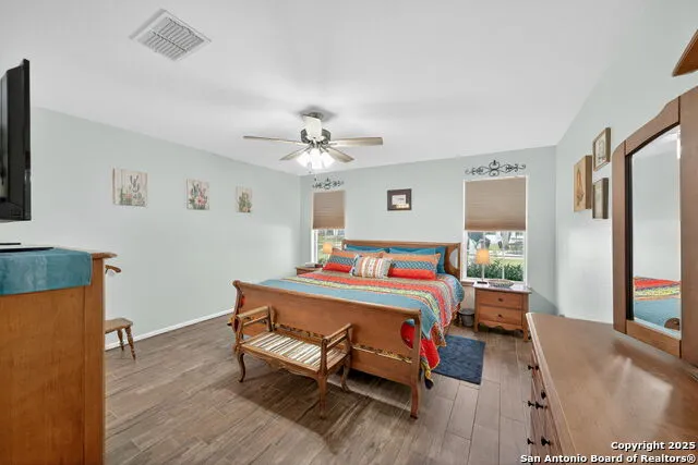 231 Hayden Pleasanton, TX 78064