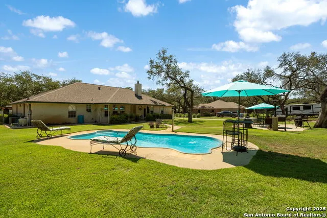 231 Hayden Pleasanton, TX 78064