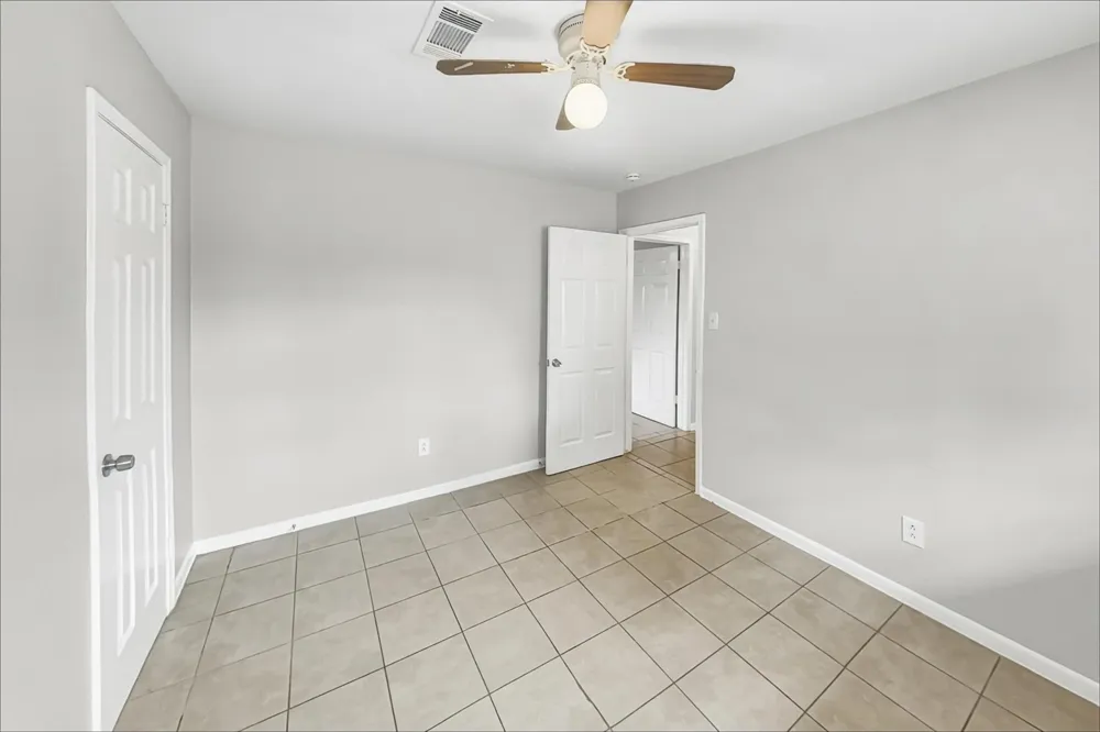 9619 Guest Street Houston, TX 77078