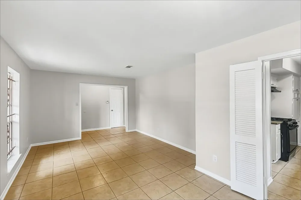 9619 Guest Street Houston, TX 77078