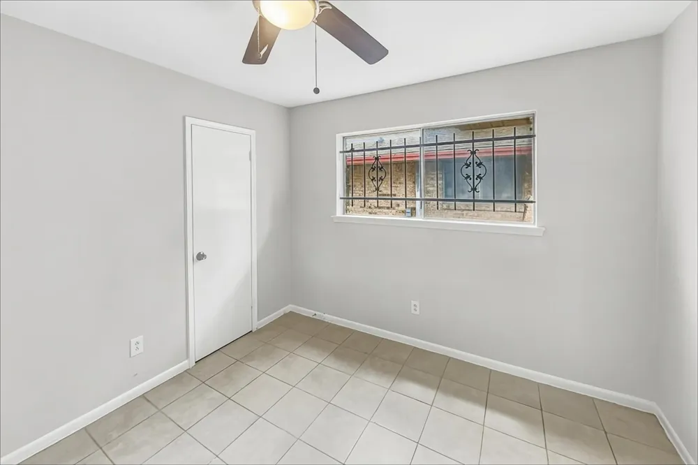 9619 Guest Street Houston, TX 77078