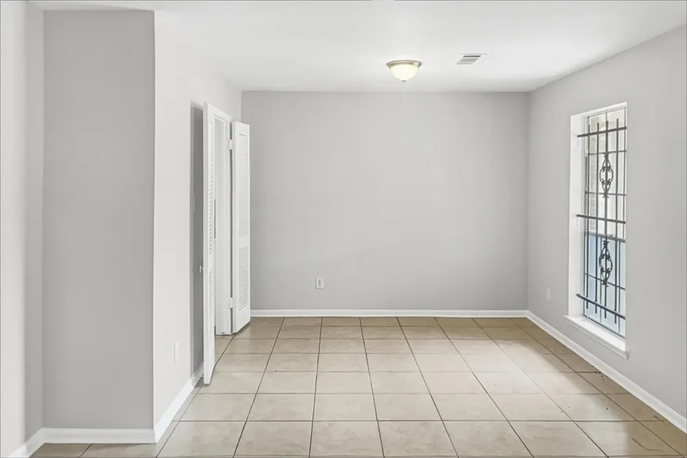 9619 Guest Street Houston, TX 77078