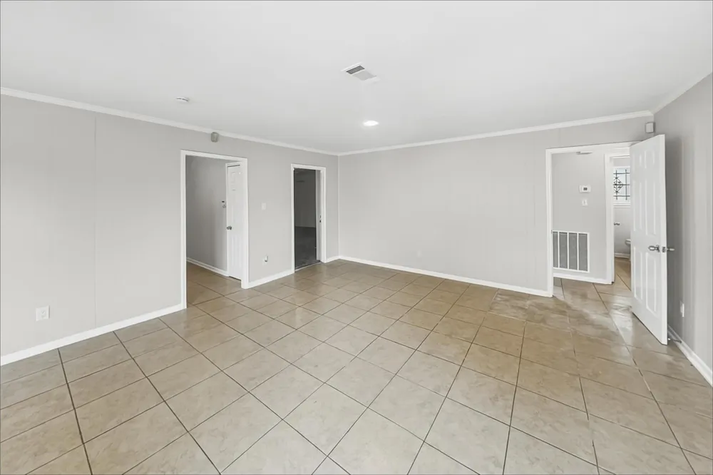 9619 Guest Street Houston, TX 77078