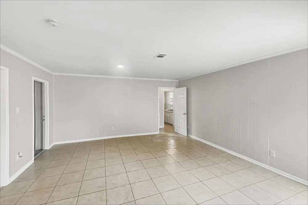 9619 Guest Street Houston, TX 77078