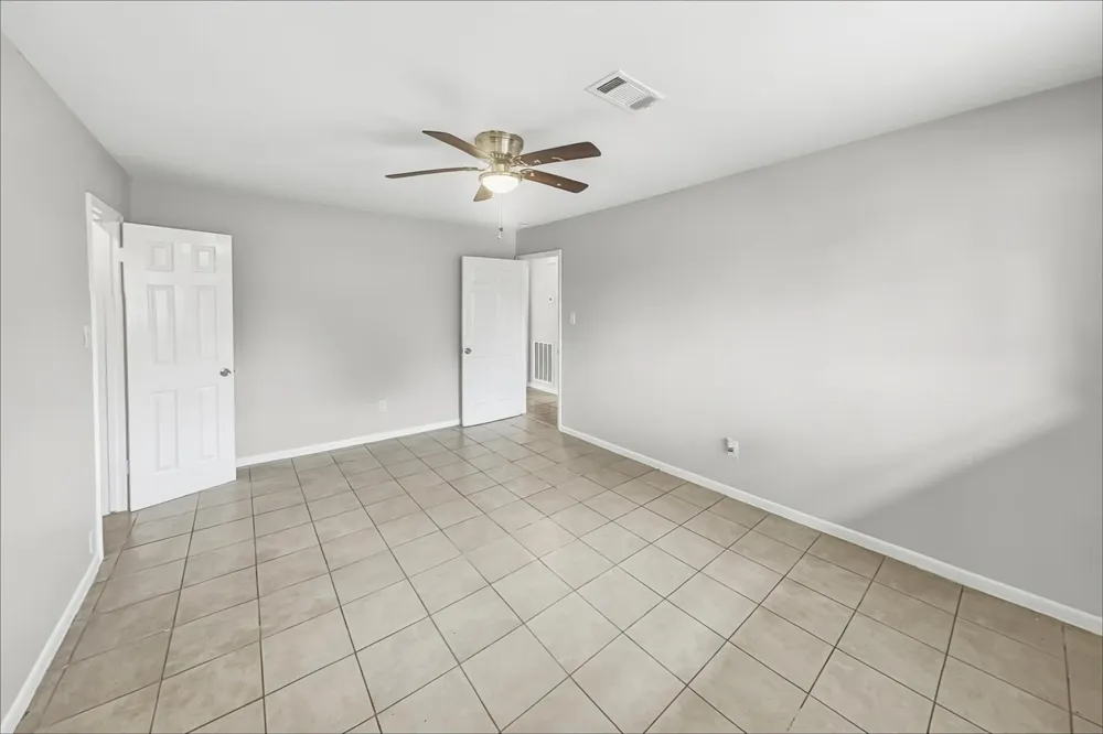 9619 Guest Street Houston, TX 77078