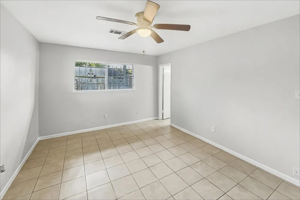9619 Guest Street Houston, TX 77078