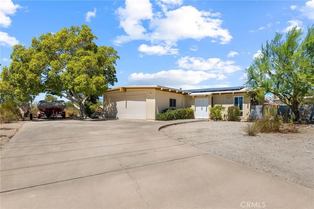 12435 Verbena Desert Hot Springs, CA 92240