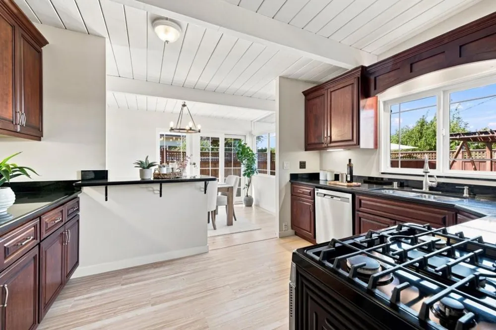 1741 S Norfolk Street San Mateo, CA 94403