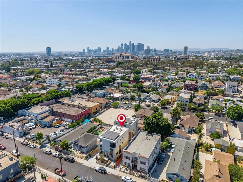 327 Chicago Los Angeles, CA 90033