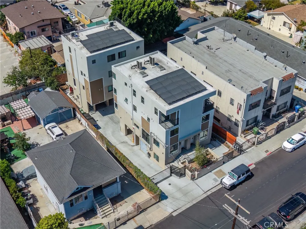 327 Chicago Los Angeles, CA 90033