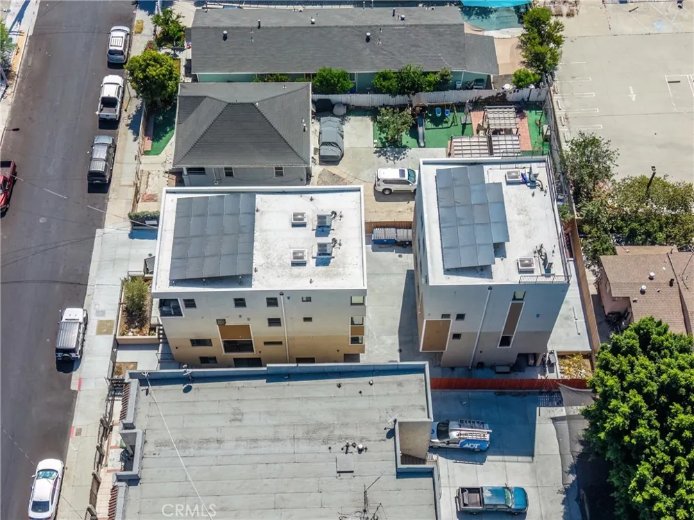 327 Chicago Los Angeles, CA 90033