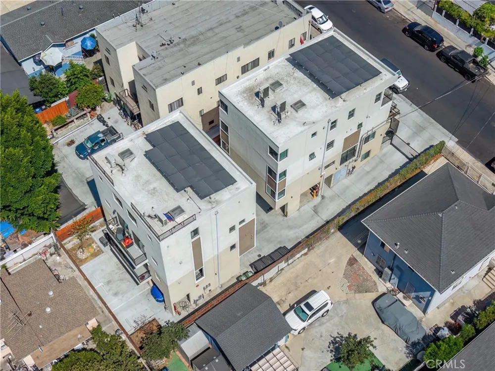 327 Chicago Los Angeles, CA 90033
