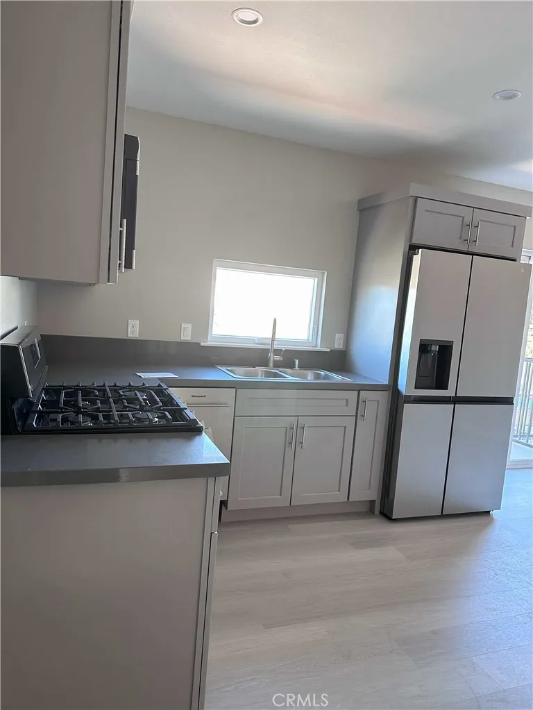 327 Chicago Los Angeles, CA 90033