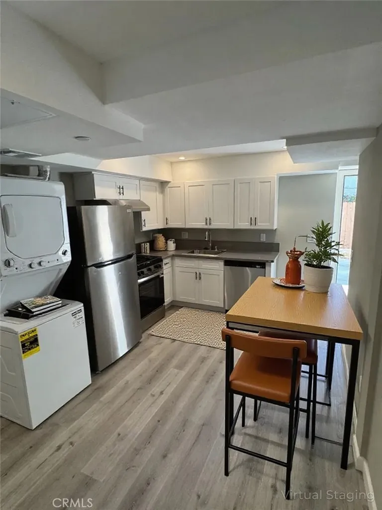 327 Chicago Los Angeles, CA 90033