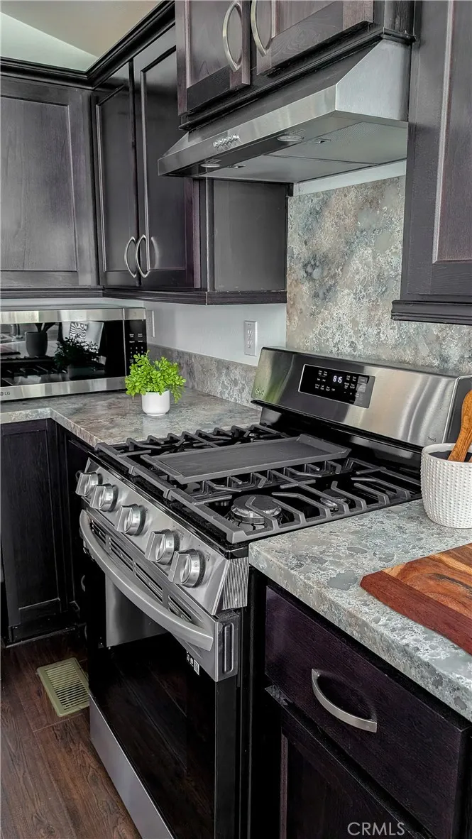 400 E. Arbor St. #1 Long Beach, CA 90805