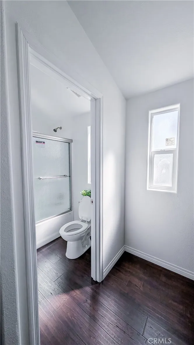 400 E. Arbor St. #1 Long Beach, CA 90805