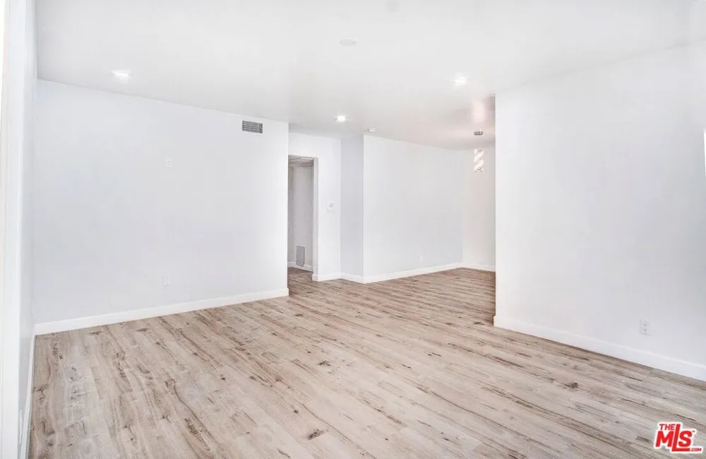 722 Lincoln Boulevard #3 Santa Monica, CA 90402