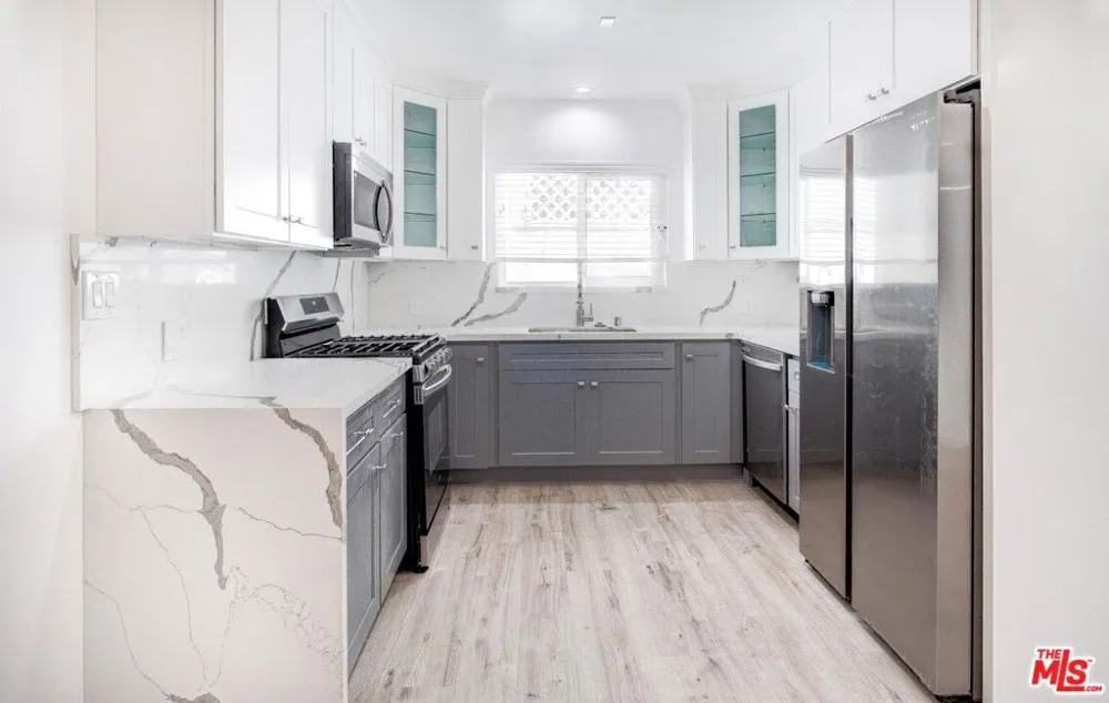 722 Lincoln Boulevard #3 Santa Monica, CA 90402