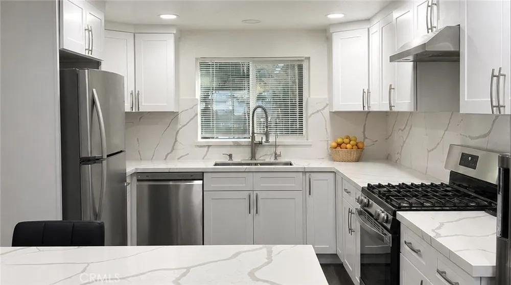 13934 Magnolia Garden Grove, CA 92844