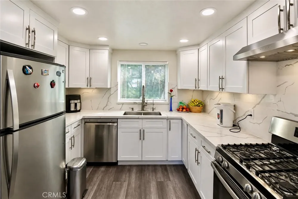 13934 Magnolia Garden Grove, CA 92844