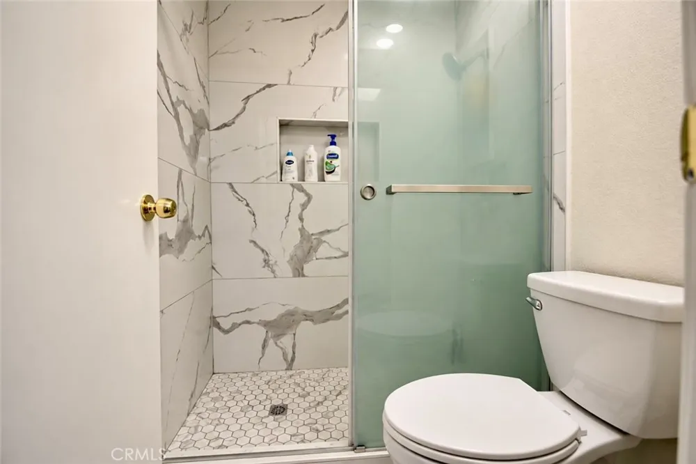 13934 Magnolia Garden Grove, CA 92844