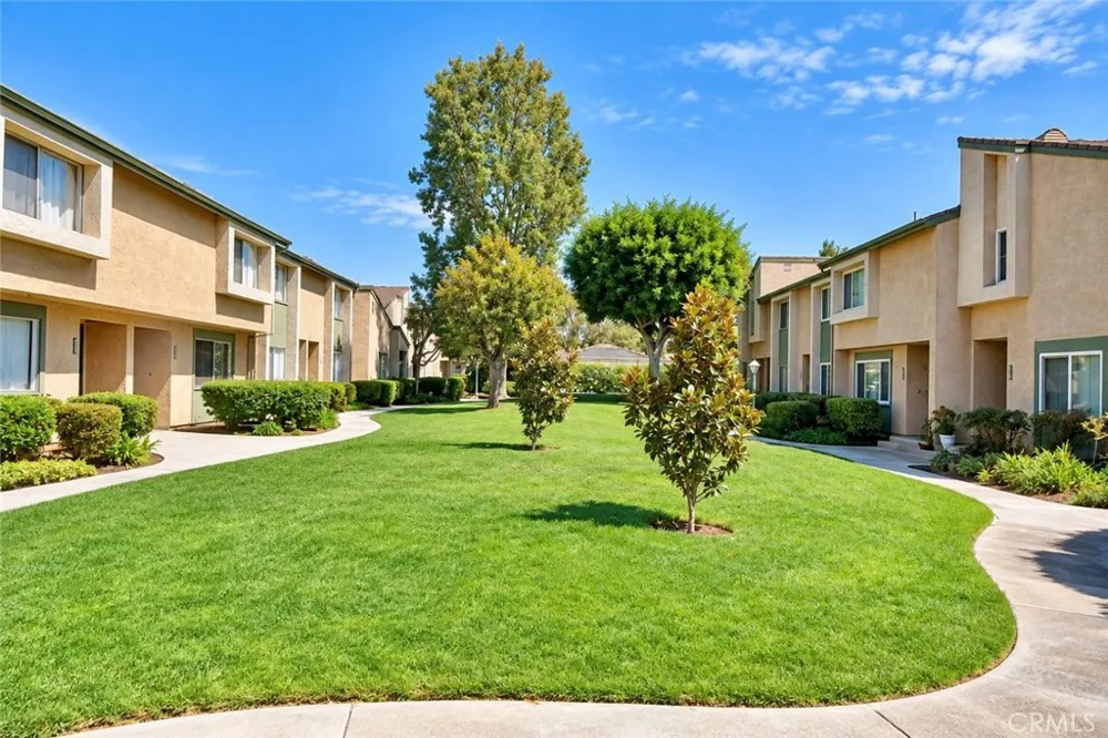 13934 Magnolia Garden Grove, CA 92844