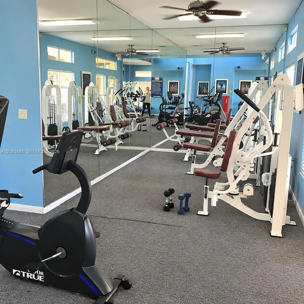 2642 NW 33rd St #1904 Oakland Park, FL 33309