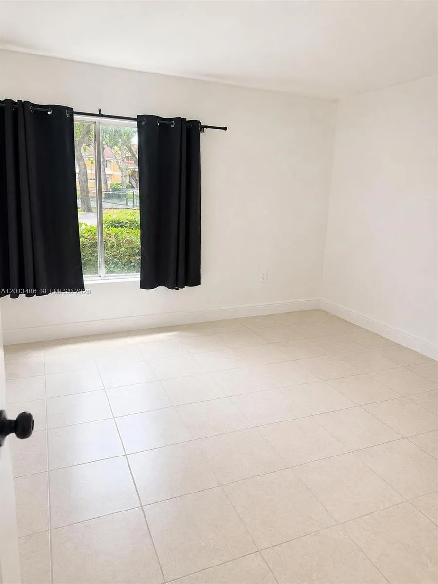 2642 NW 33rd St #1904 Oakland Park, FL 33309