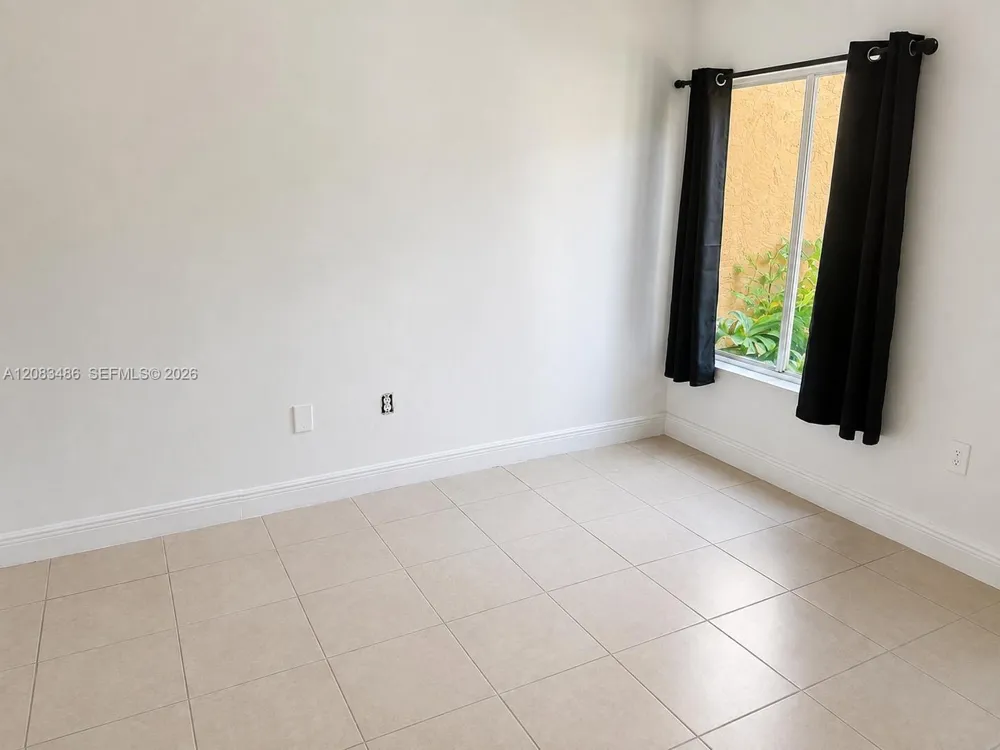 2642 NW 33rd St #1904 Oakland Park, FL 33309